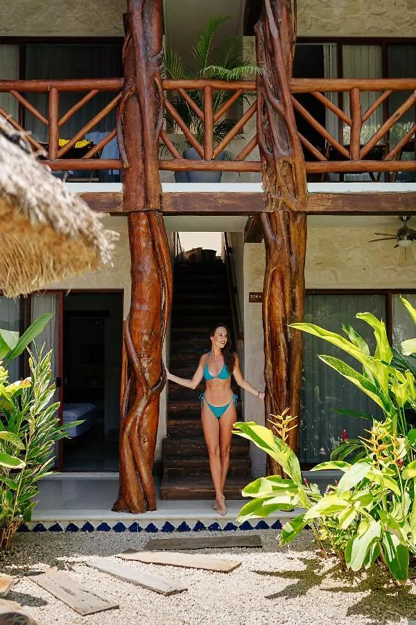 Hotel Caribena Tulum